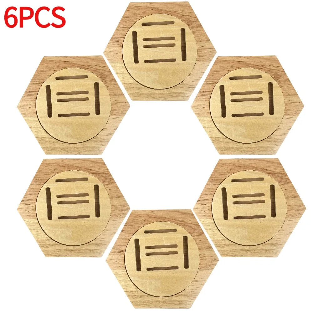 Suporte de madeira para medalhas com design hexagonal